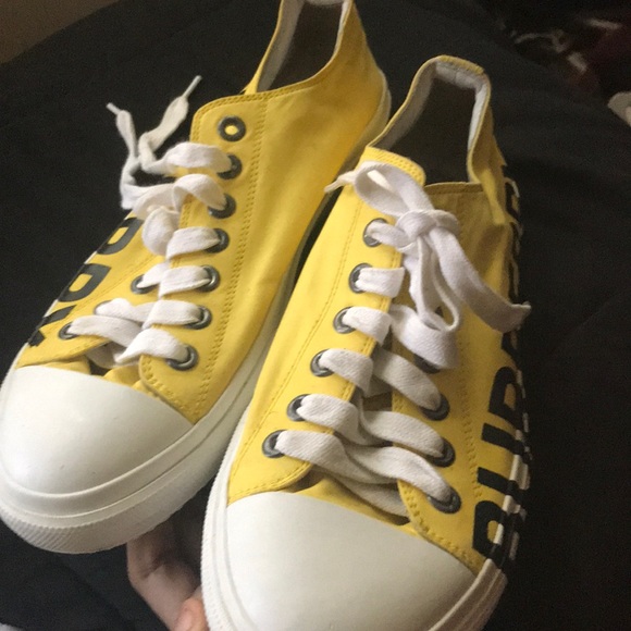 burberry chuck taylor